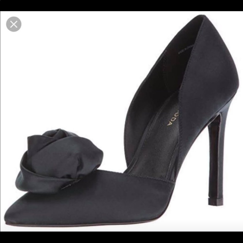 Super cute, black, silk material, Pelle Moda heels